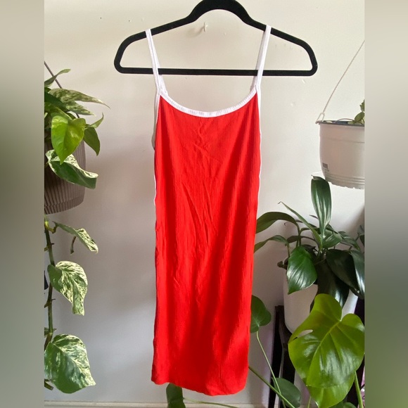 Bodycon red striped dress - Picture 2 of 3